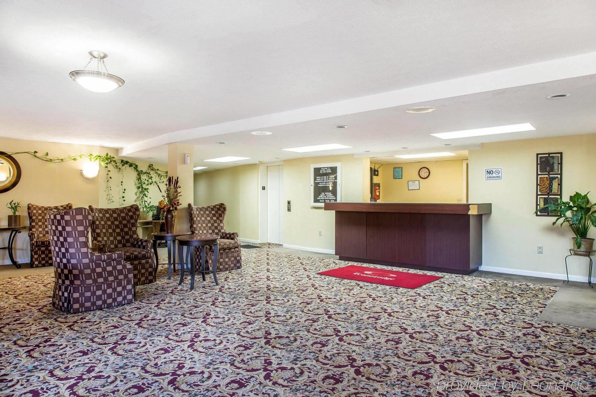 Econo Lodge Inn & Suites กรอตัน ภายนอก รูปภาพ