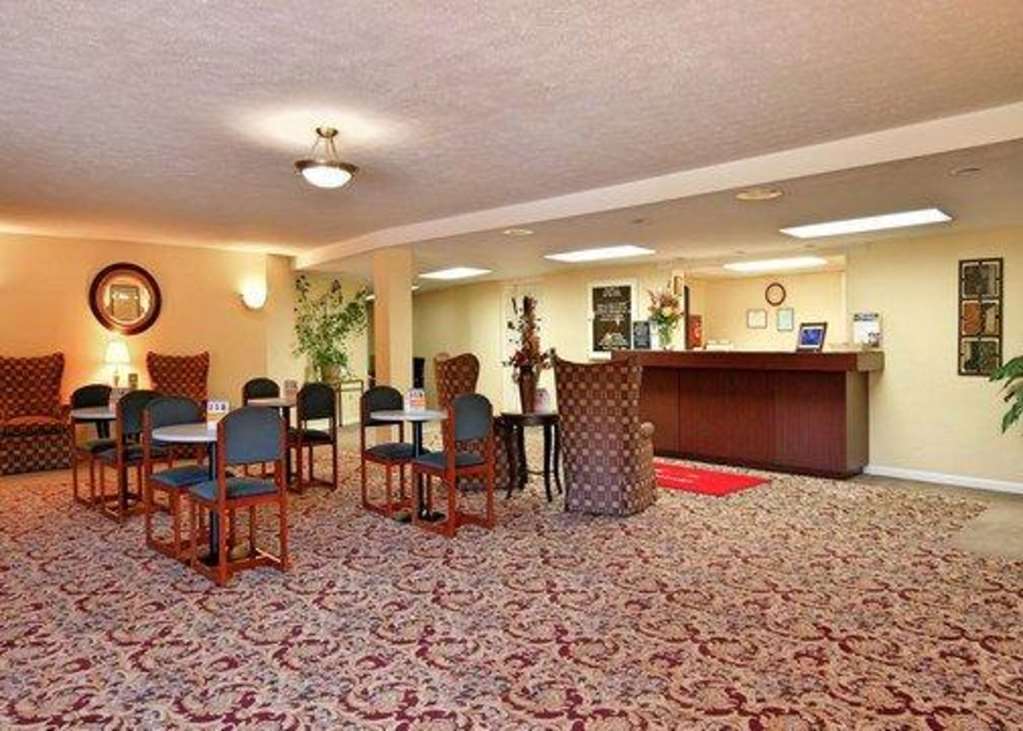 Econo Lodge Inn & Suites กรอตัน ภายใน รูปภาพ