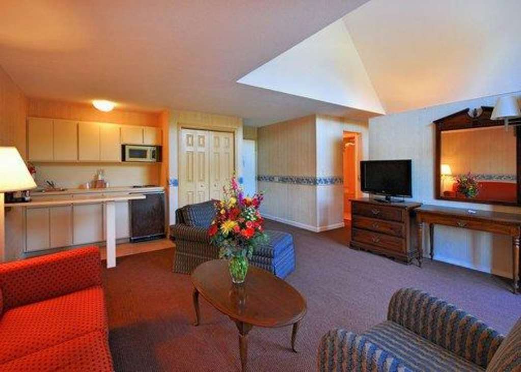 Econo Lodge Inn & Suites กรอตัน ห้อง รูปภาพ